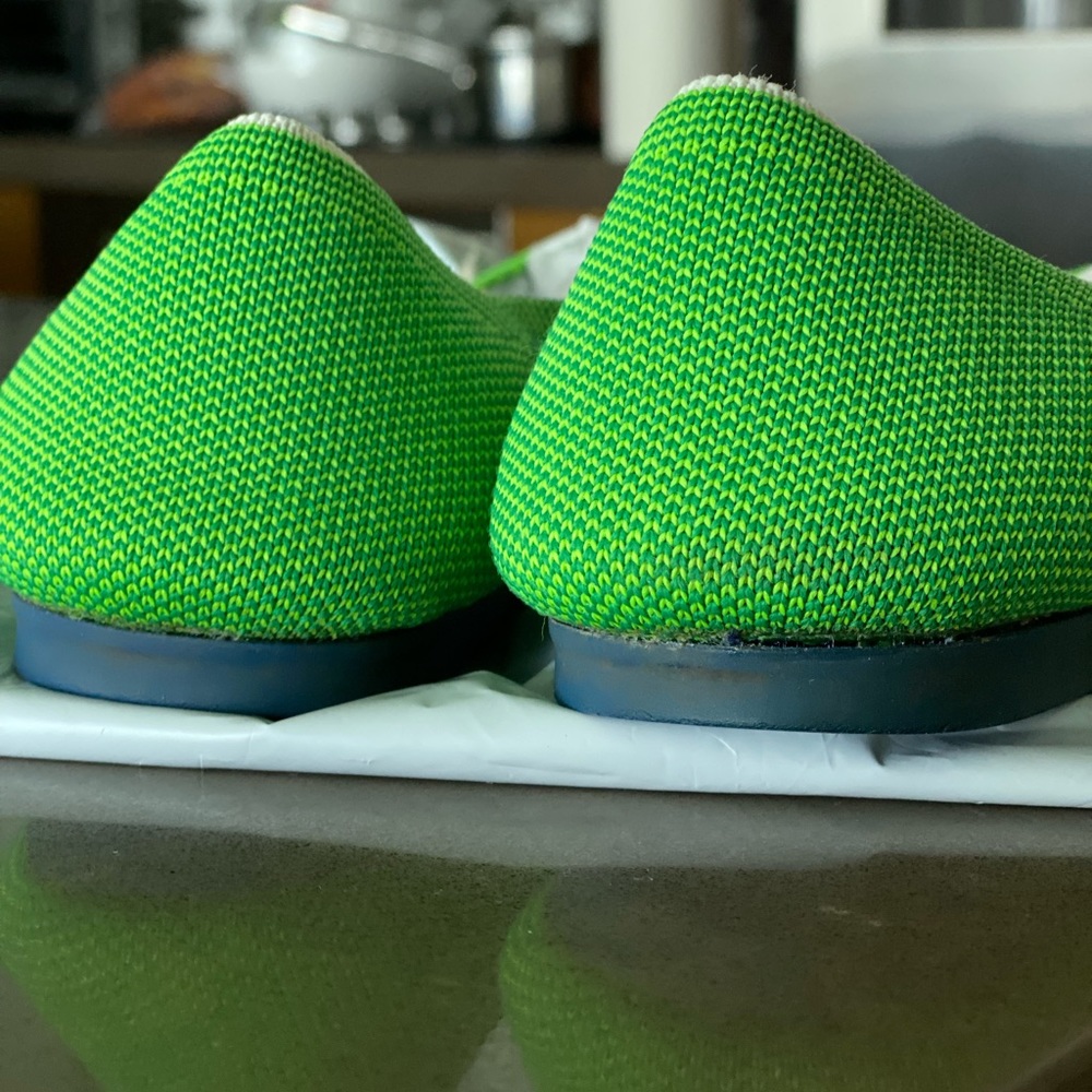 Rothy's Bright Green Flats (fits like Rothy’s
sz 8) - Picture 12 of 16